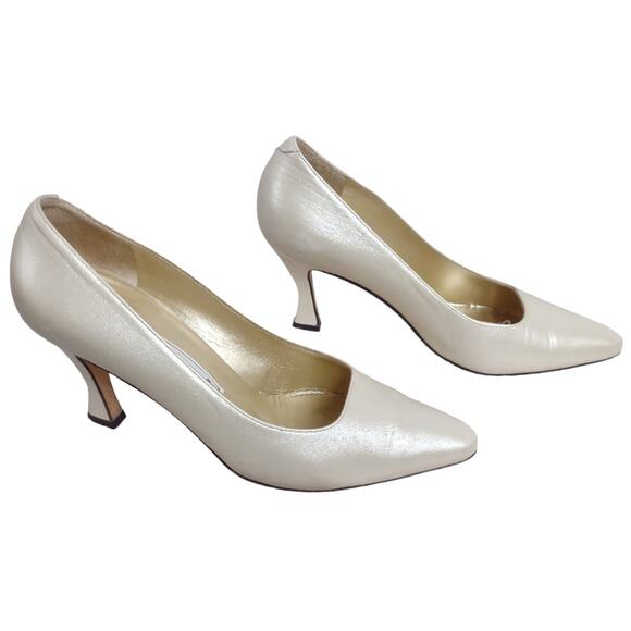 ANNE KLEIN Cream Pearlized Pumps Size 8.5 Heels Wedding Career Special Occasion - Picture 6 of 14
